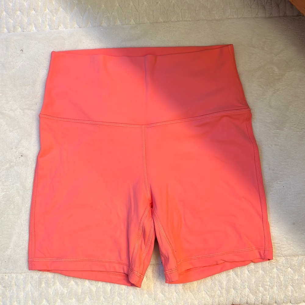 Raspberry cream Lululemon align shorts size 8 , 6” inseam